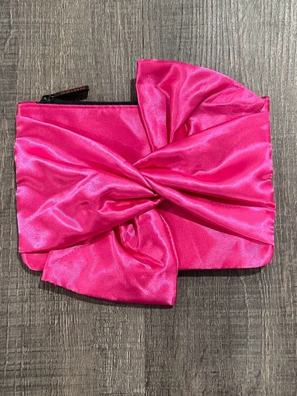 💞 New Ipsy Marilyn Monroe 100 Anniversary Hot Pink Satin Knot Clutch